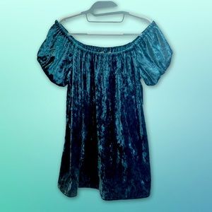 Crushed Velvet Renaissance Puff Sleeve Top